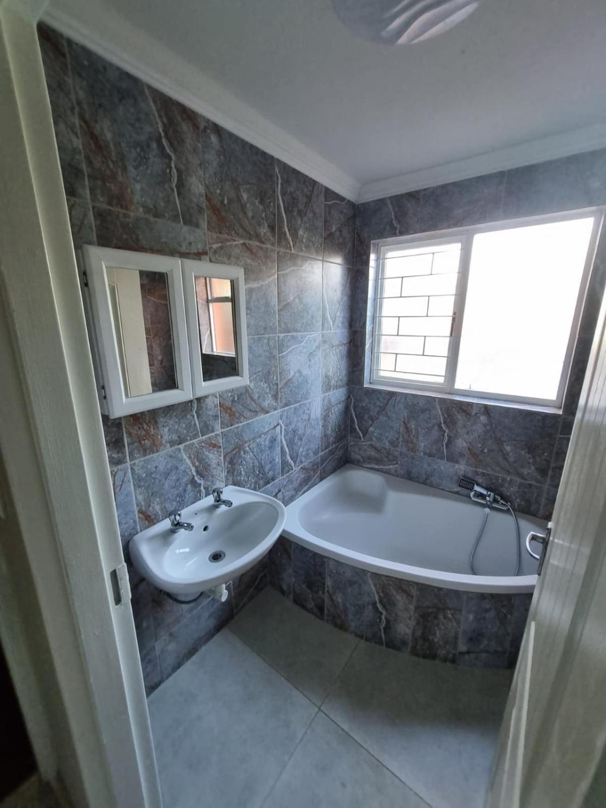 Acanthus Circle Holiday home *