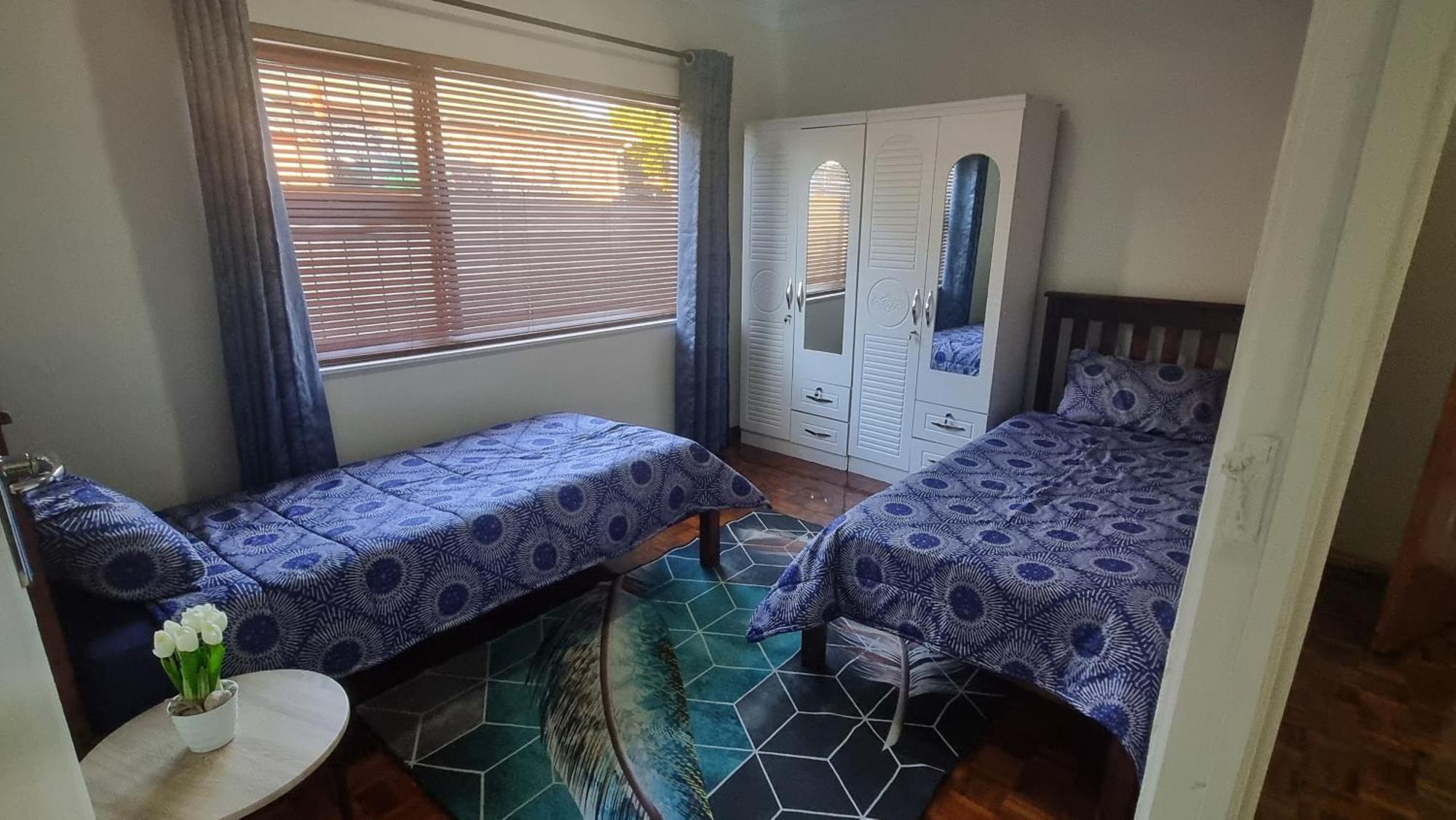 Acanthus Circle * Cape Town